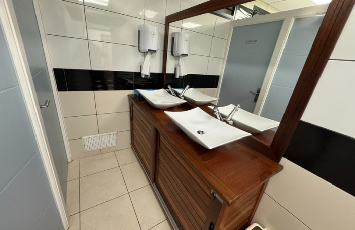 Vente Immeuble 300m&sup2; 15 pi&#232;ces Cayenne