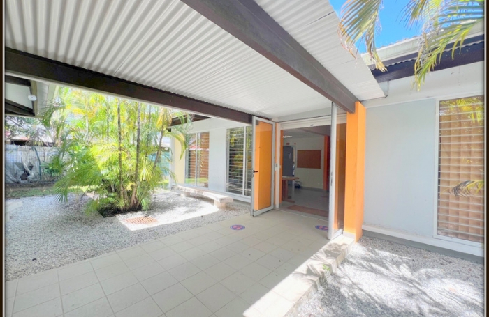 Vente Bureaux 457m&sup2; 18 pi&#232;ces Kourou