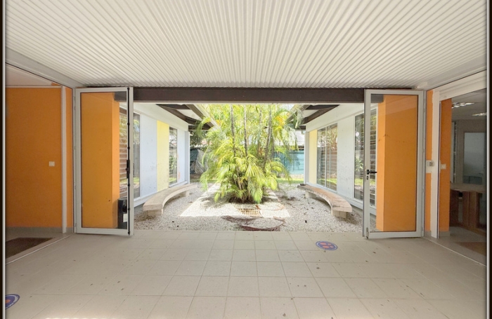 Vente Bureaux 457m&sup2; 18 pi&#232;ces Kourou