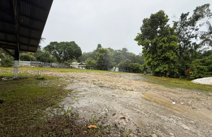 Location Terrain 3800m&sup2; Saint Laurent