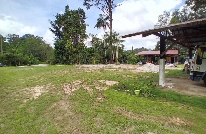 Location Terrain 3800m&sup2; Saint Laurent