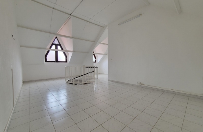 Vente Immeuble 298m&sup2; 6 pi&#232;ces Cayenne
