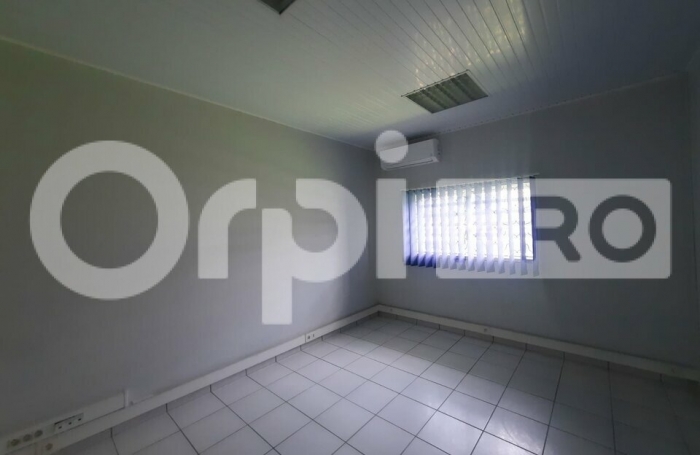 Bureau de 59 m² au coeur de Collery !