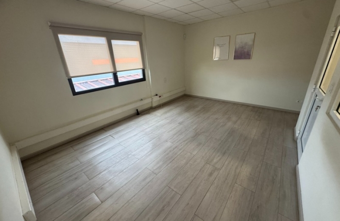 Location Local commercial 280m&sup2; Matoury