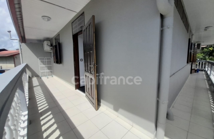 Vente Immeuble 350m&sup2; 10 pièces Cayenne