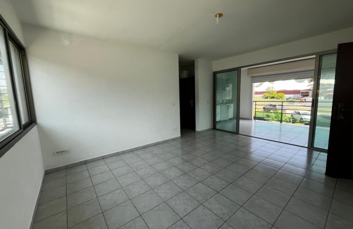 Vente Appartement 56.63m&sup2; 2 pièces Remire Montjoli