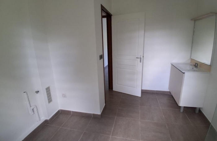 Vente Appartement 42.94m&sup2; 2 pièces Remire Montjoli