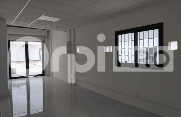 Local commercial de 48 m&sup2; au sein de la zone Collery !