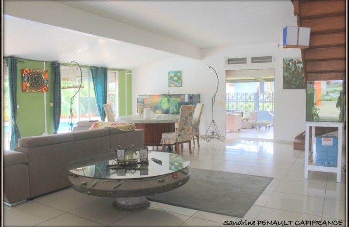 Vente Immeuble 1270m&sup2; 13 pièces Kourou