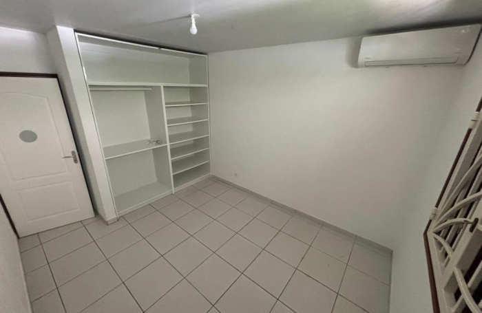 Location Maison 86m&sup2; 4 pièces Remire Montjoli
