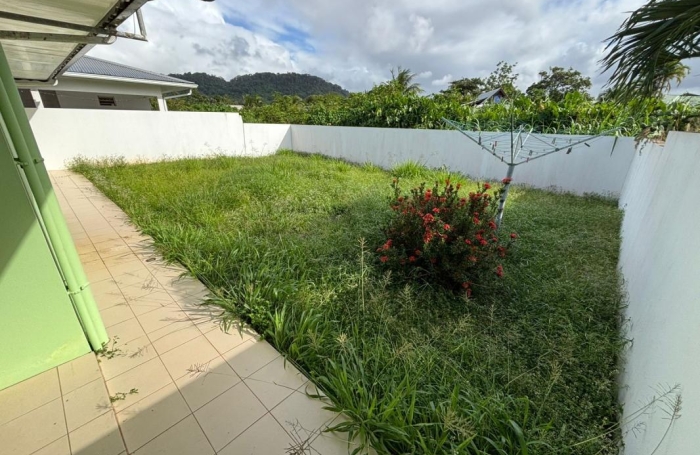 Location Maison 86m&sup2; 4 pièces Remire Montjoli