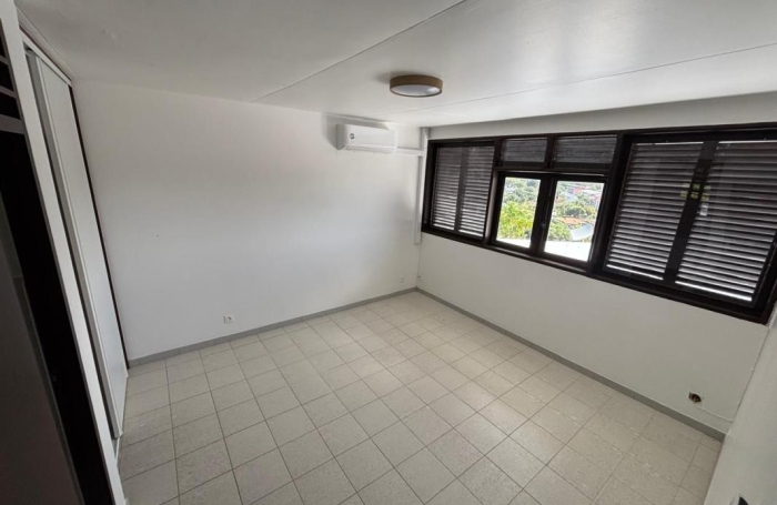 Location Maison 181.88m&sup2; 5 pièces Cayenne
