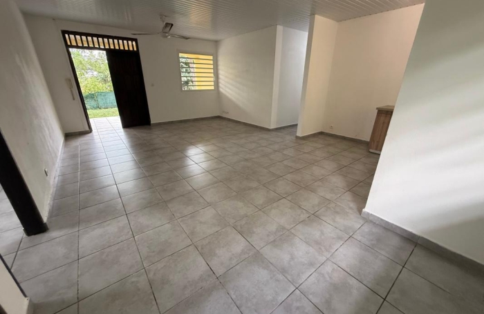 Vente Maison 134m&sup2; 5 pièces Remire Montjoli