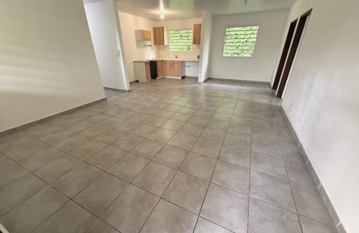 Vente Maison 134m&sup2; 5 pièces Remire Montjoli