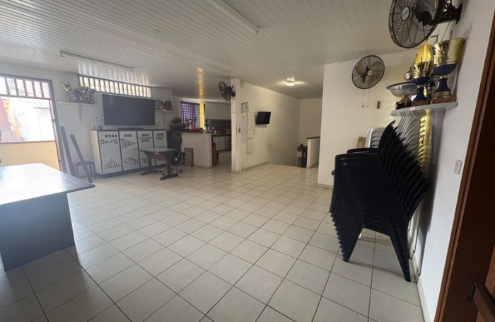 Vente Immeuble 180m&sup2; 7 pièces Cayenne