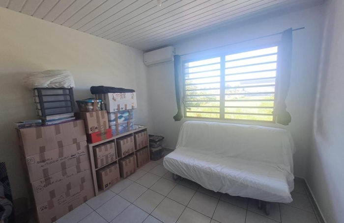 Vente Maison 84.95m&sup2; 4 pièces Remire Montjoli