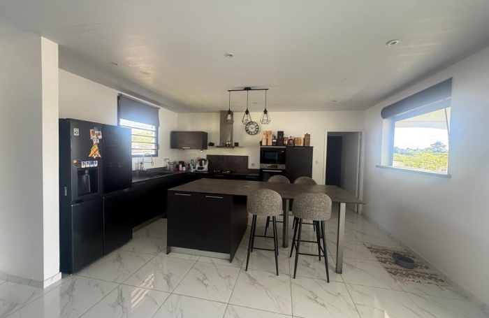 Vente Maison 135.9m&sup2; 4 pièces Saint Laurent