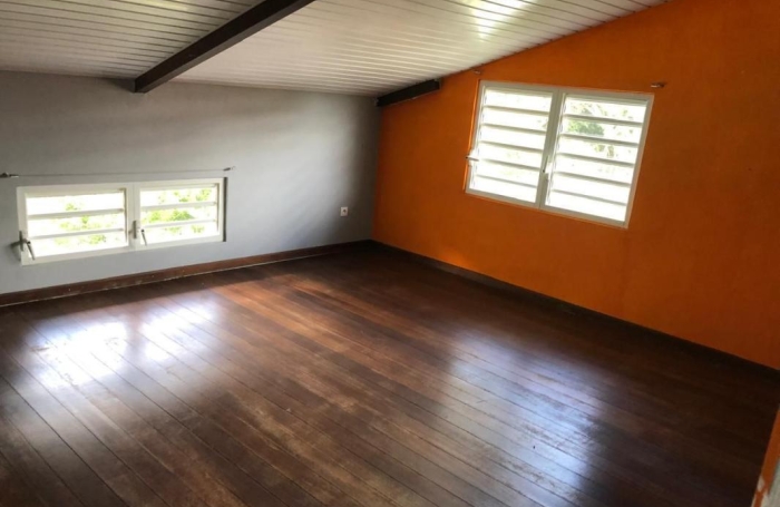 Location Maison 200m&sup2; 5 pièces Saint Laurent