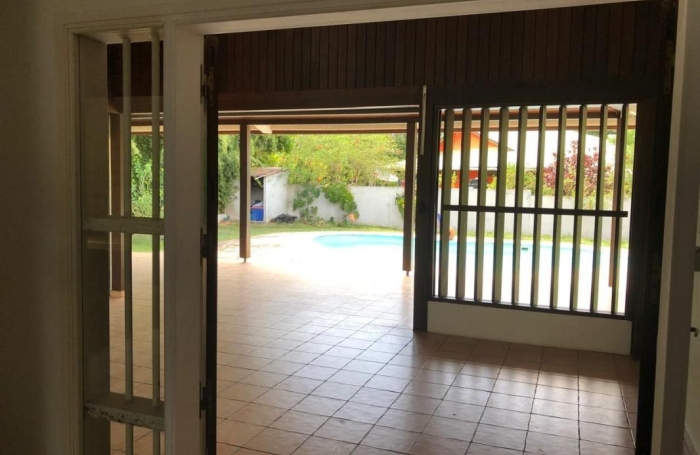 Location Maison 200m&sup2; 5 pièces Saint Laurent