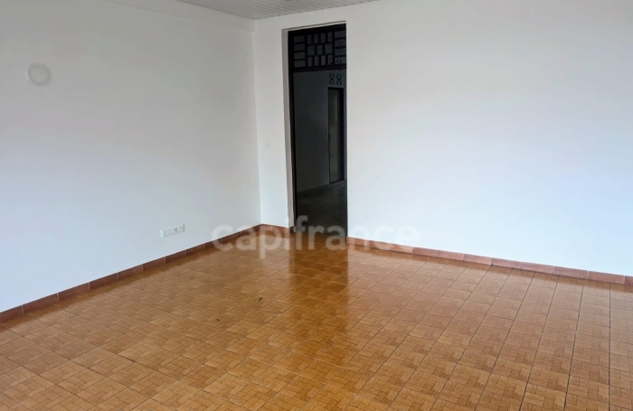 Vente Immeuble 247m&sup2; 11 pièces Cayenne
