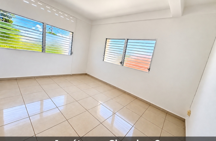 Vente Immeuble 172m&sup2; 7 pièces Cayenne