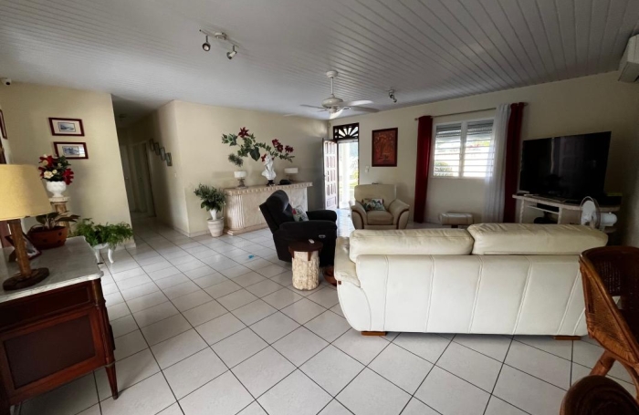 Vente Maison 111.33m&sup2; 4 pièces Remire Montjoli