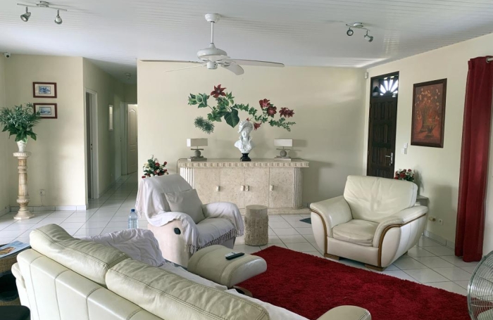 Vente Maison 111.33m&sup2; 4 pièces Remire Montjoli