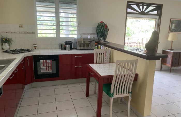 Vente Maison 111.33m&sup2; 4 pièces Remire Montjoli
