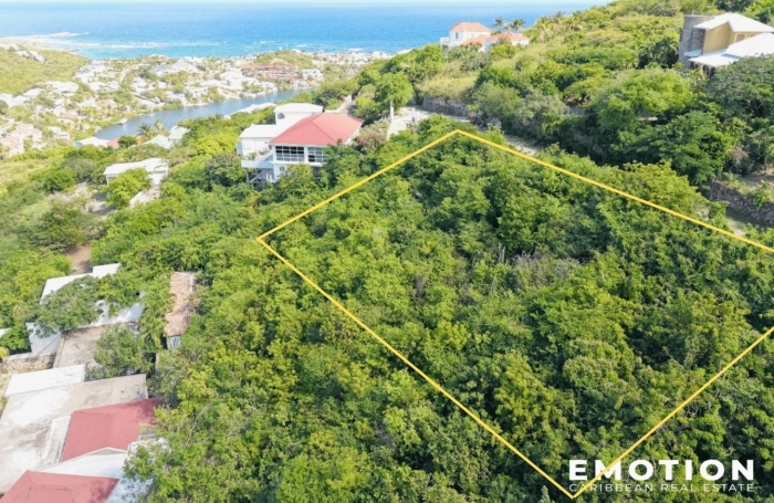 Terrain 1 537 m2 - Constructible - Oyster Pond Estate