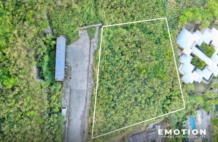 Terrain constructible vue mer 1 578 m2