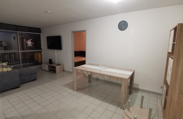 Appartement de Type F2 meublé avec locataire - Fort-de-France