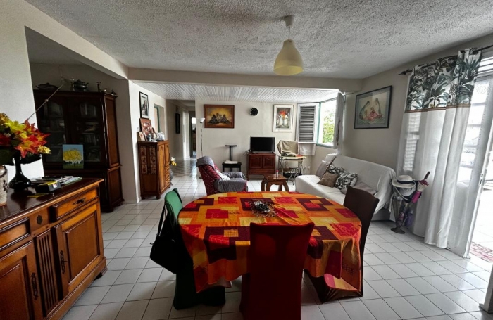 Vente Maison 247m&sup2; 9 pi&#232;ces Ducos