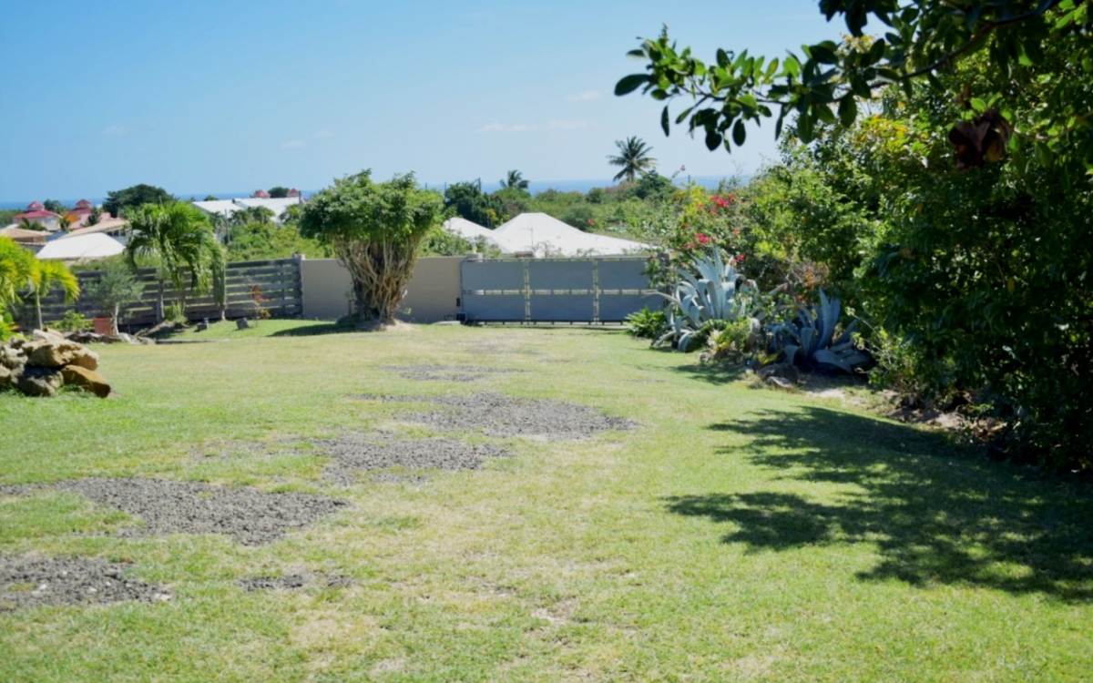 Grande villa avec piscine au Cap Macré