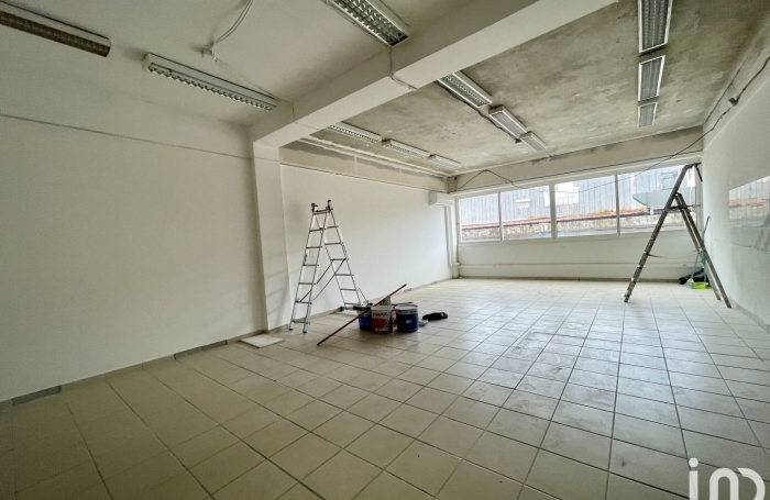 Location Local commercial 57m&sup2; La Trinité