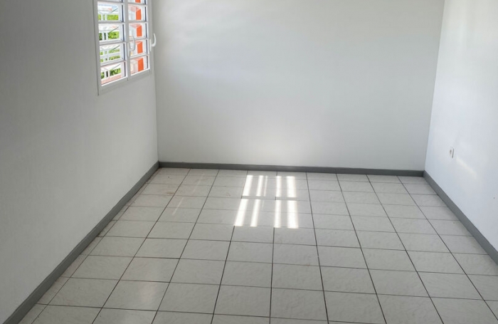 Location Bureaux 57m² Le Lamentin