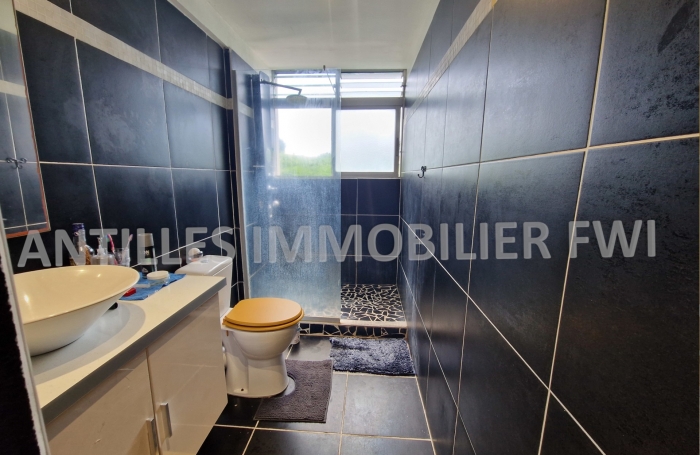 Vente Appartement 55.91m&sup2; 3 pi&#232;ces Fort de france