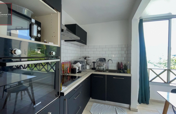 Appartement T4 enti&egrave;rement r&eacute;nov&eacute;, lumineux et moderne &agrave; Fort-de-France