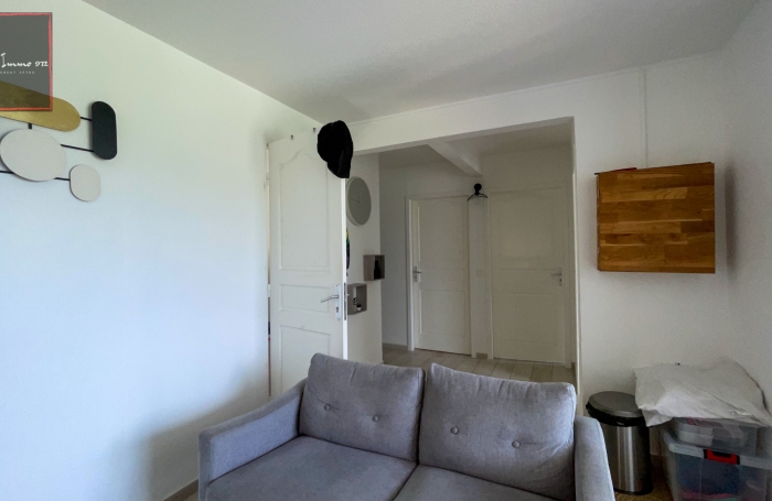 Appartement T4 enti&egrave;rement r&eacute;nov&eacute;, lumineux et moderne &agrave; Fort-de-France