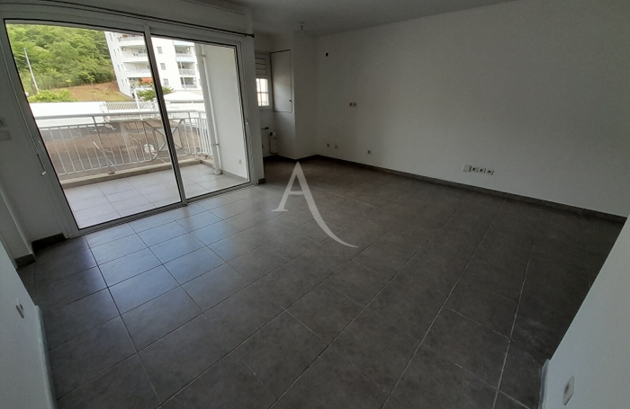 Vente Appartement 30.69m² 1 pièce Fort de france