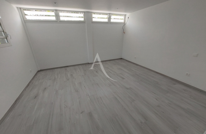 Location Divers 85m² 3 pièces Schoelcher