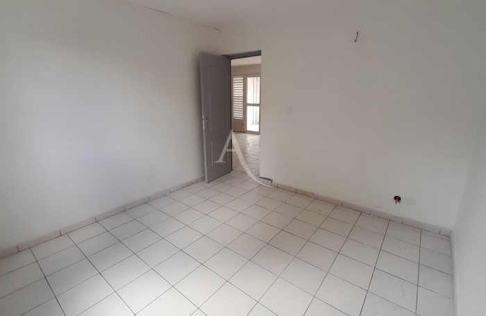 Location Appartement 60m² 3 pièces Fort de france