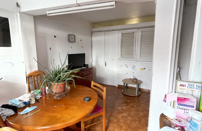 Vente Immeuble 218m&sup2; Fort de france