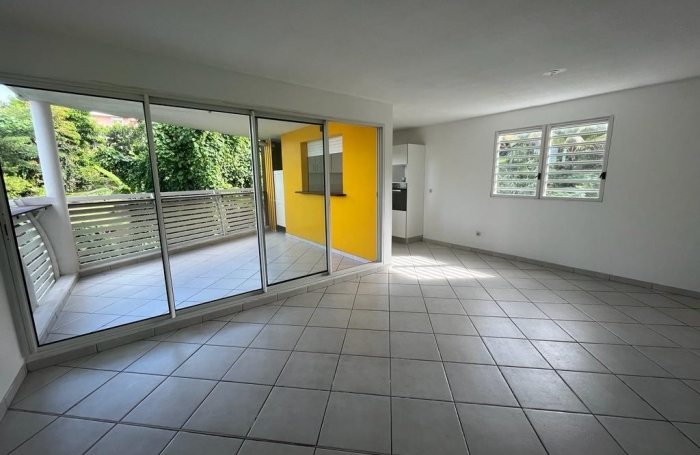 Vente Appartement 74.78m&sup2; 3 pi&#232;ces Fort de france