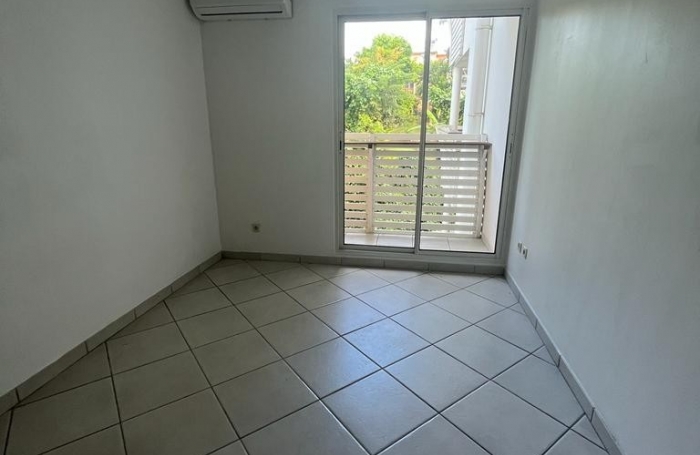 Vente Appartement 74.78m&sup2; 3 pi&#232;ces Fort de france