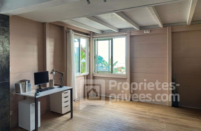 Vente Maison 261.29m&sup2; 8 pi&#232;ces Sainte Luce