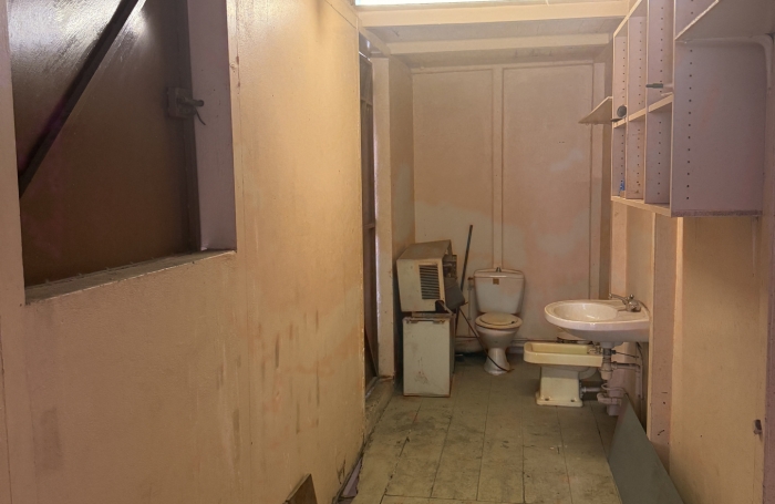IMMEUBLE SUR 3 NIVEAUX - 195 M2 - CENTRE-VILLE DE FORT-DE-FRANCE