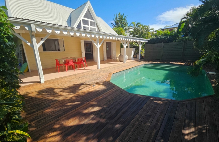 Charmante villa F5 avec piscine au calme