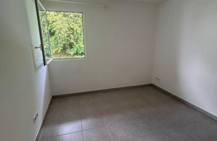 Vente Appartement 99.24m&sup2; 4 pi&#232;ces Ducos