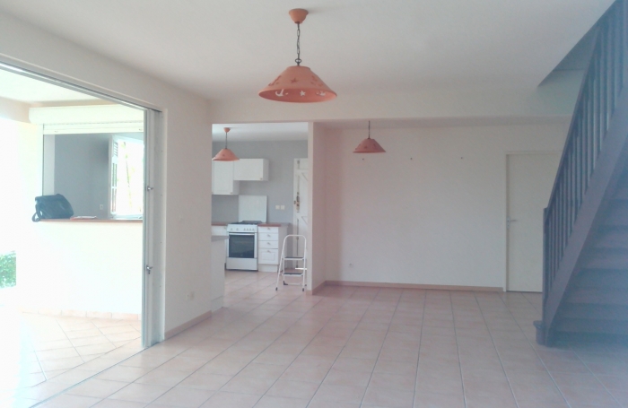 Location Maison 112m&sup2; 4 pi&#232;ces Le Robert