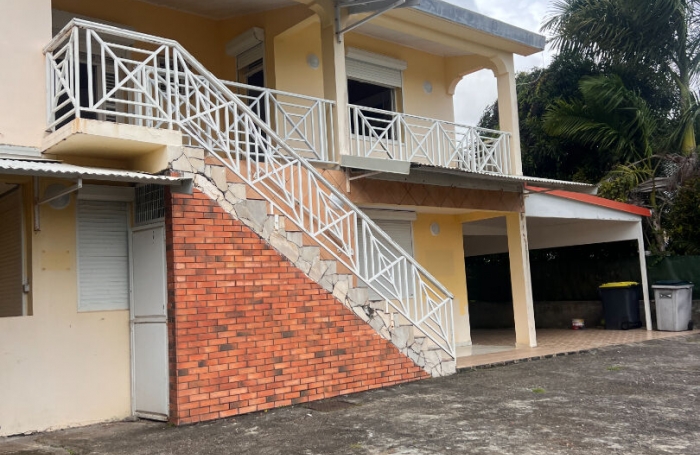 Vente Maison 240m² 4 pièces Le Lamentin